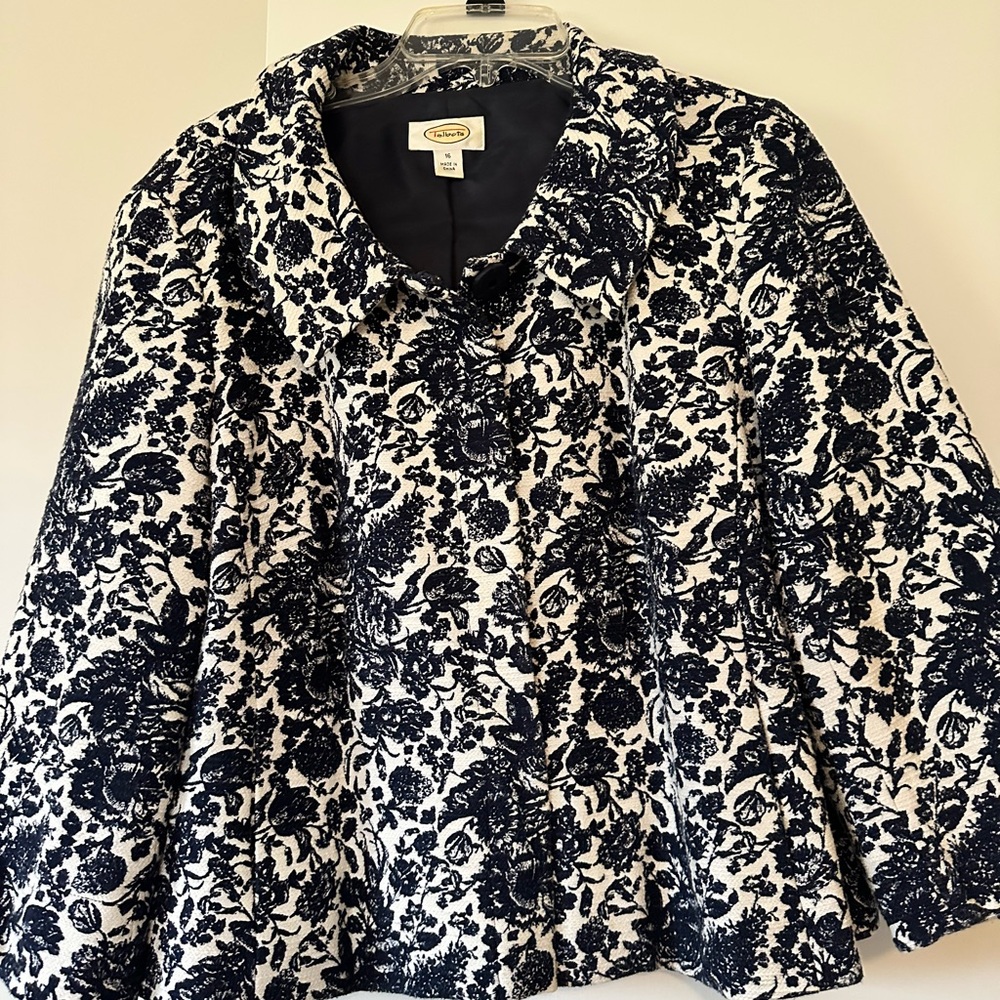 Chic Black and White Floral Women's Coat